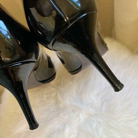 Stuart Weitzman Pumps - Picture 5 of 7